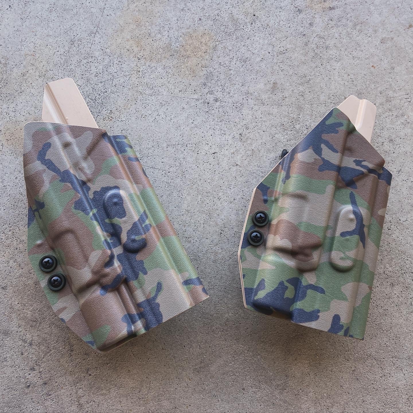 (OWB) Outside-The-Waistband Holster