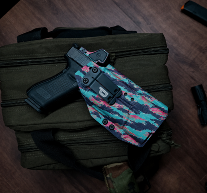 (IWB) Inside-The-Waistband Holster
